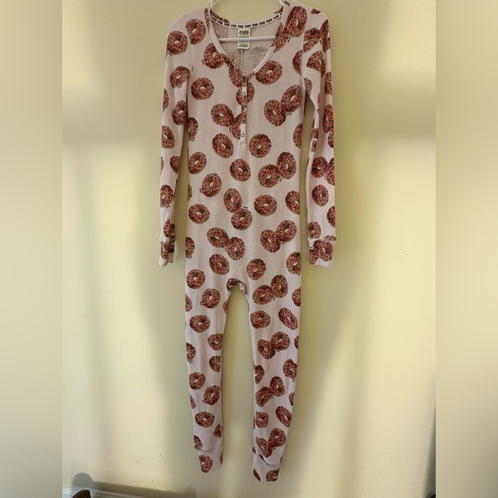 PINK Victoria's Secret Donut Print Pajama Set - Picture 5 of 13